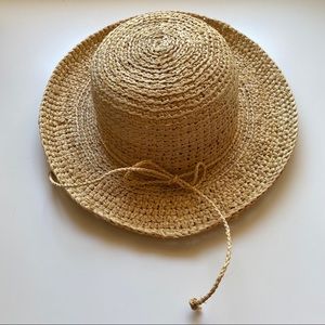 Scala straw hat, perfect for summer gardening